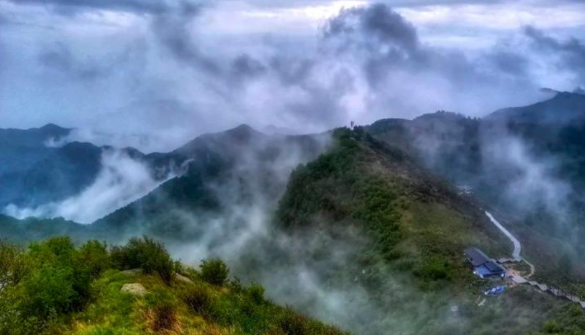 这么近 那么美 周末到河北·山河觅源丨名虽“平山”山却参差嵯峨，叫平山是何来由？